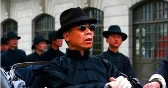 阳光语言矫正说|杜月笙是怎么惩罚出轨的原配夫人的?