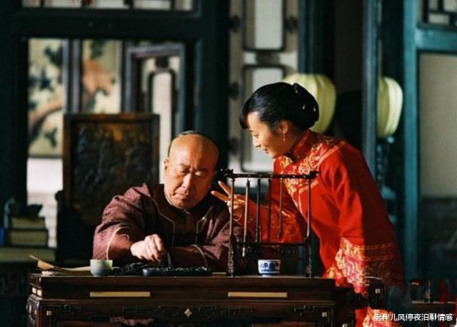 移情别恋|《乔家大院》：“移情别恋”的乔致庸，道尽了男人面对婚恋的现实