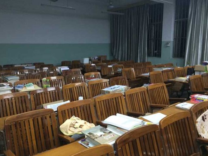 红莲少年|占座又起纠纷？大学占座现象频频！如何看待？