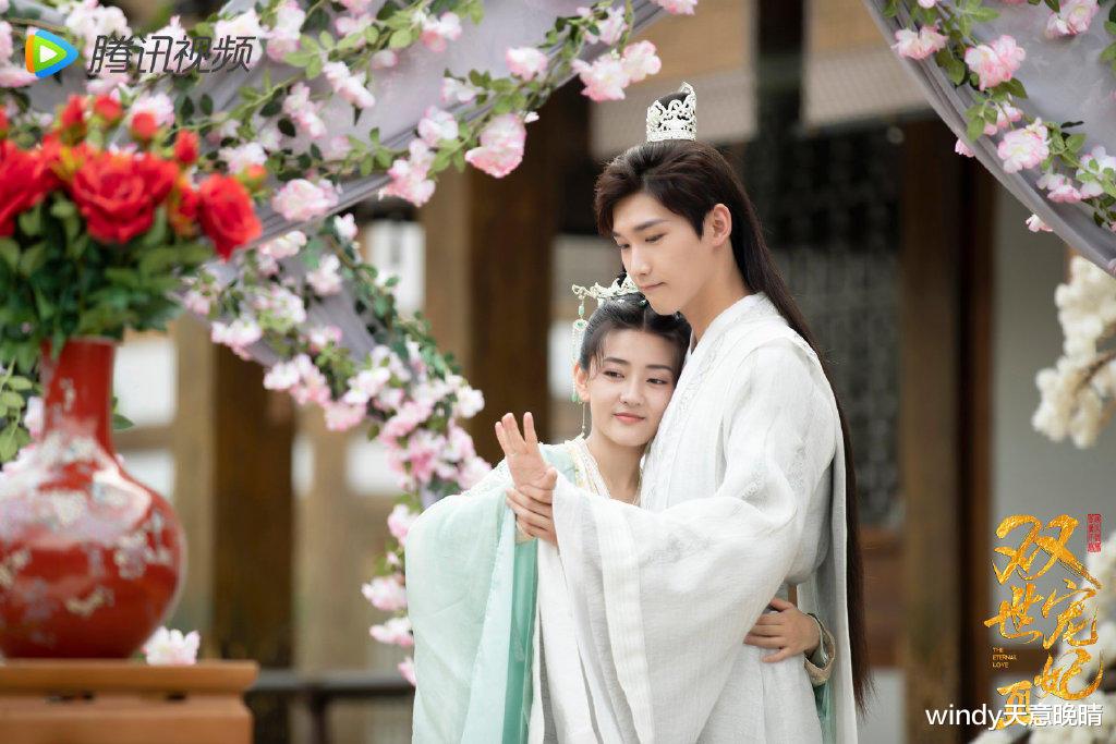 双世宠妃|第一季18小时破亿，第二季1小时破亿，这部网剧为啥让人上头？