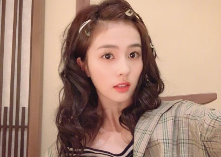 白梦妍|白鹿是如何逆袭的？