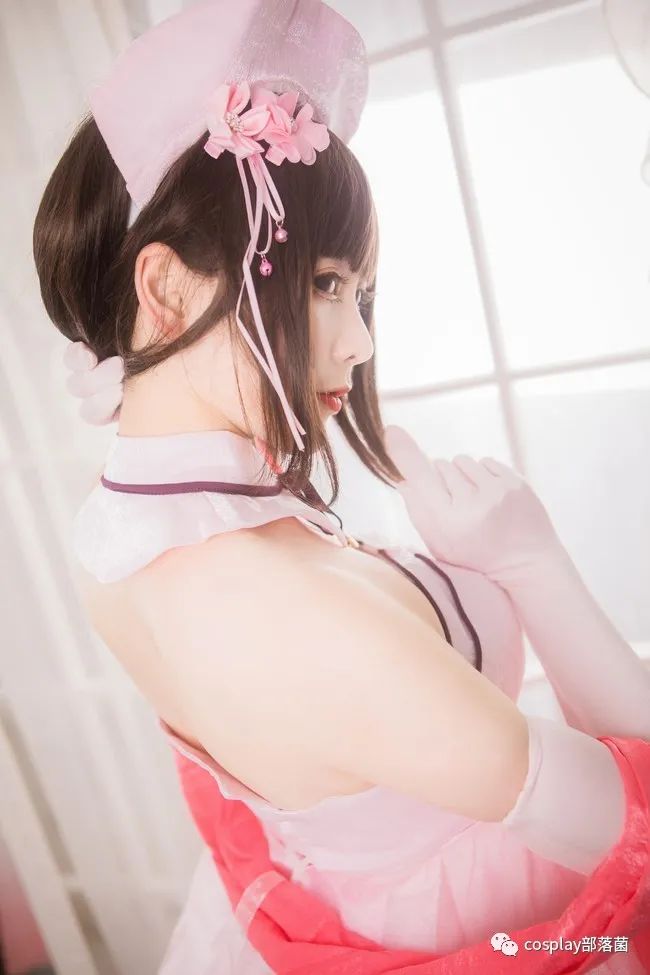 路人女主的养成方法|cos：?路人女主加藤惠文库礼服