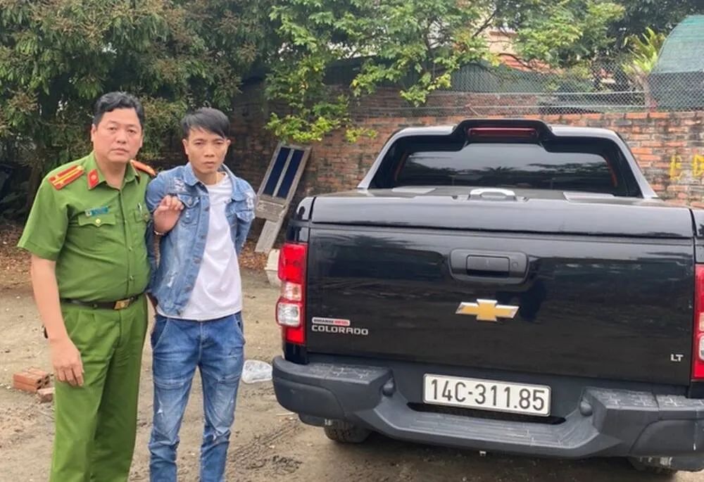 越南中文君 去参加婚礼发生矛盾,越南男子开枪将同桌人打死