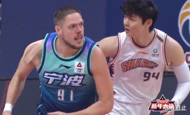 上海男篮|90-69！上海队给CBA新军上课！外援没有输，去广东队多好！