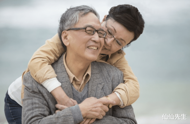仙仙先生|男子娶小33岁娇妻，九年花费80万被提离婚：连一次同房都没有