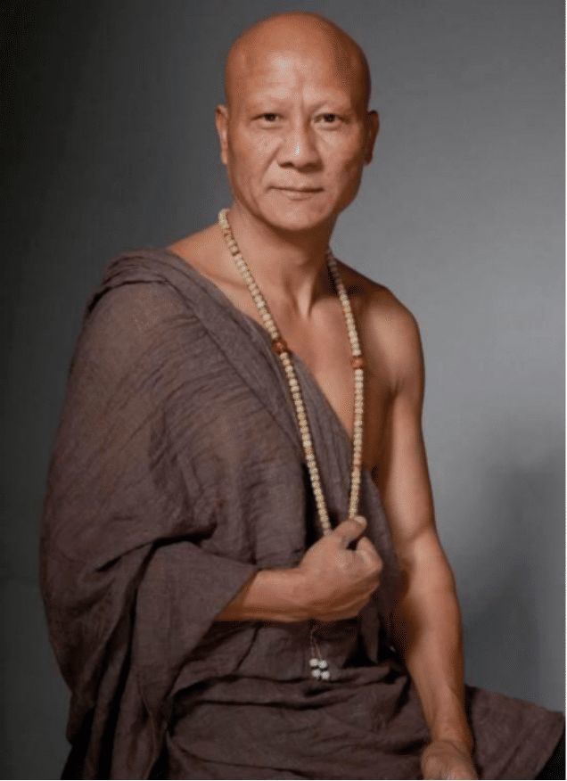 反派|一生演“反派”长相凶悍令人惧怕，没想到却娶了还珠格格中的她