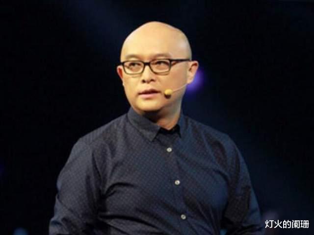 新京报|收废品小伙上非诚勿扰，惨被灭灯还遭嘲笑，孟非：说说收什么废品