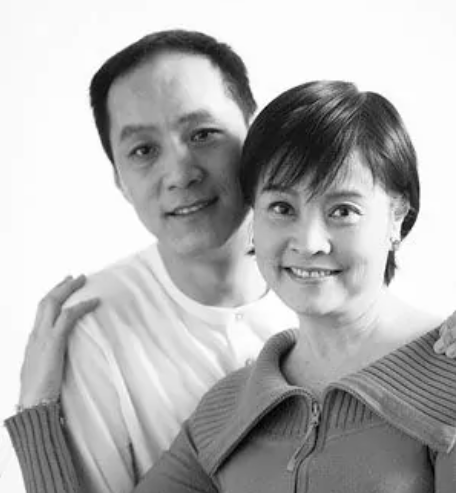 陈宝国|10位零绯闻的老戏骨，个个都和原配白头到老，最长的相守65年