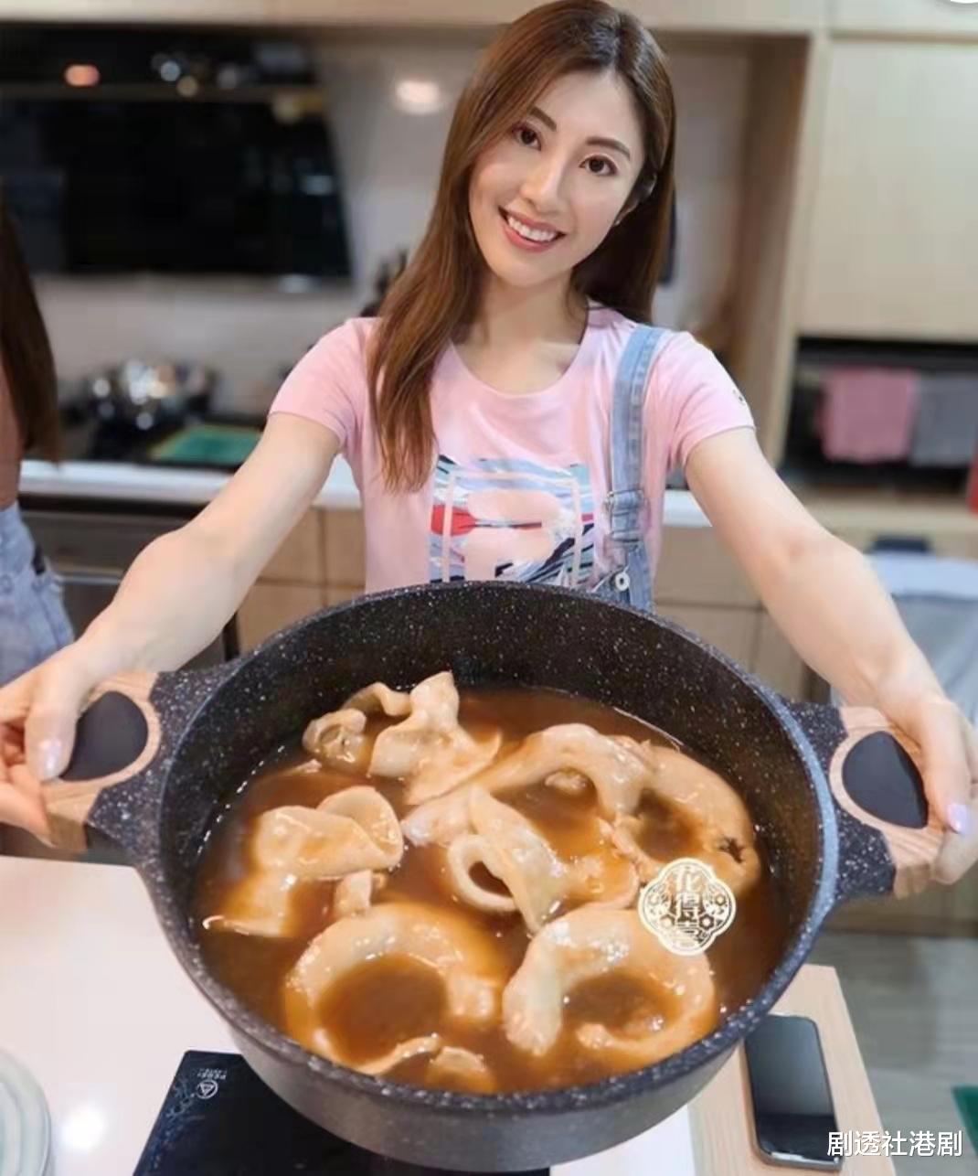 穿衣搭配|花胶女神！TVB上位小花发展副业做老板娘，逆市下投资六位数开网店