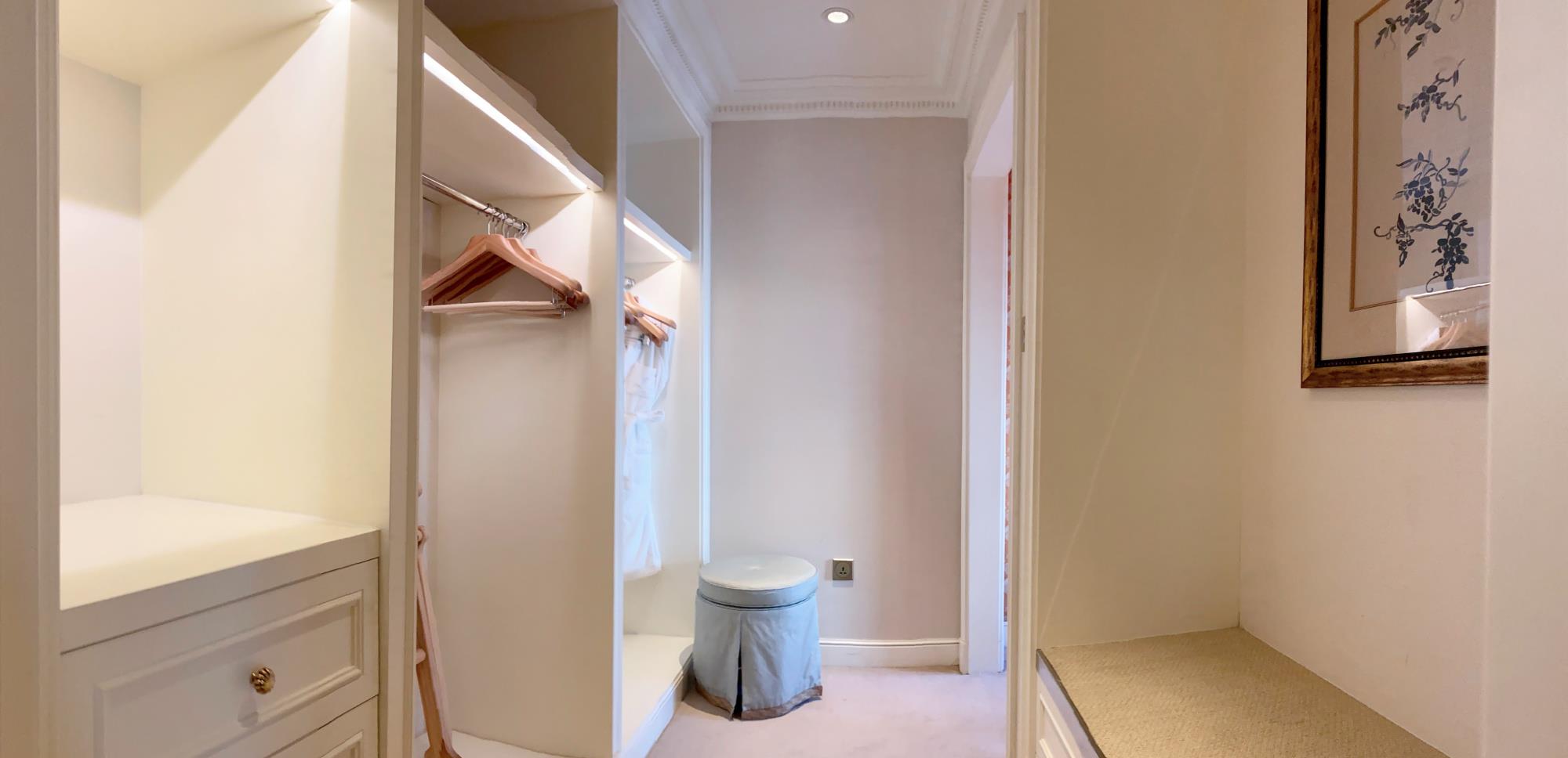 |为什么有人把卫生间改成衣帽间后苦不堪言？因为有4个地方没做好