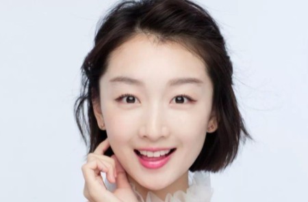 吉克隽逸|周冬雨的天价片酬被曝光，她的人设也彻底崩塌了吗？