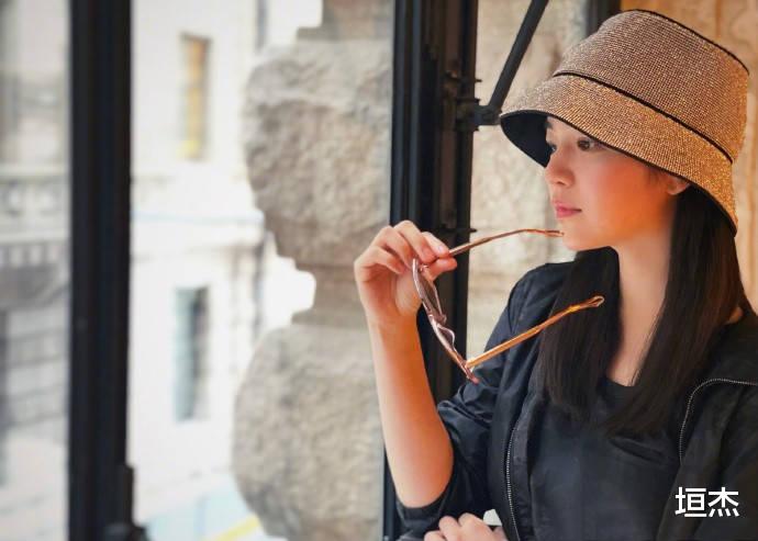 陈妍希|陈妍希发布新照片，侧脸大长腿，身材管理非常到位