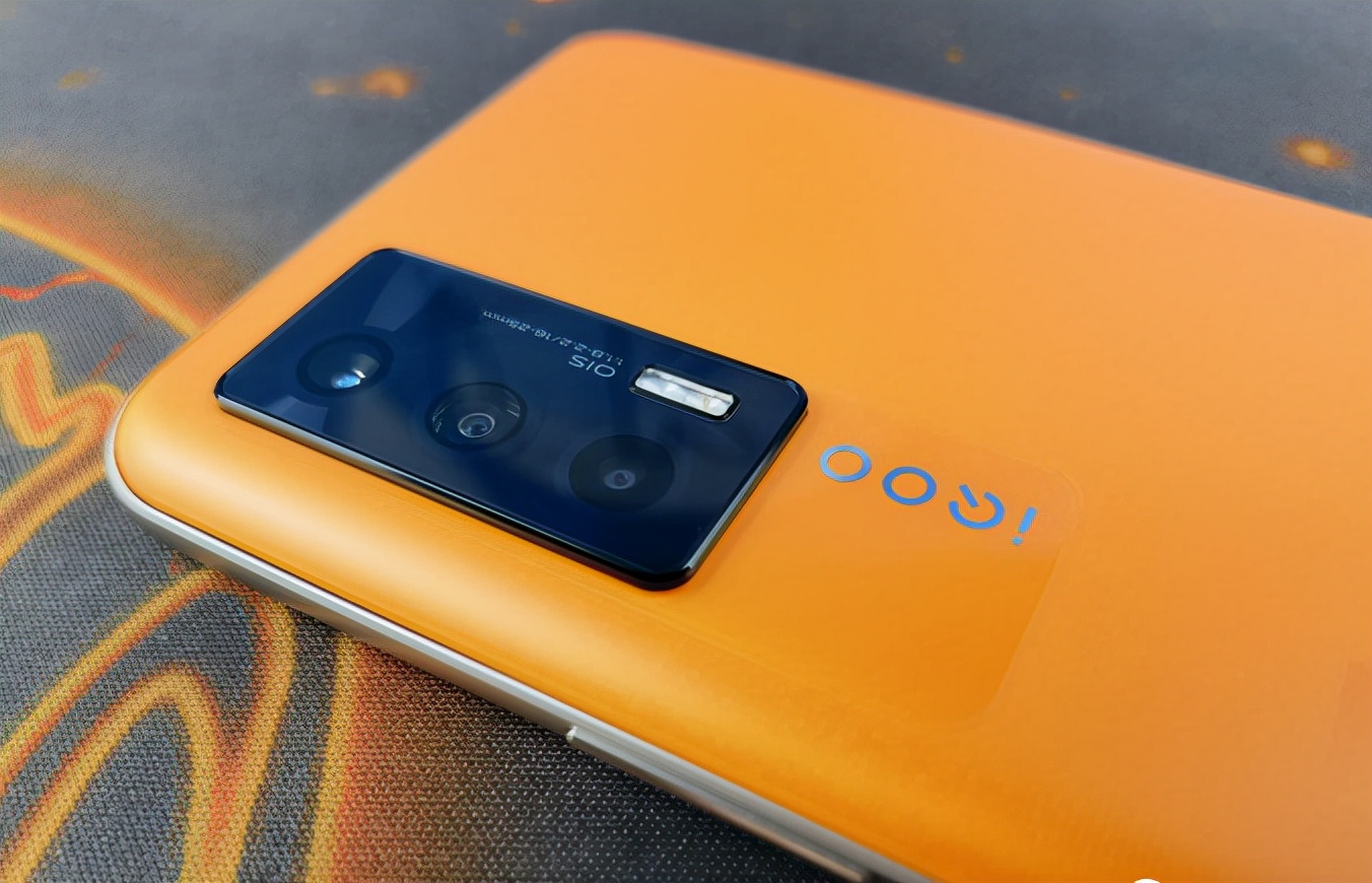 vivo|vivo性價比神機價格新低，12GB+256GB內存加持，還有66W超級快充