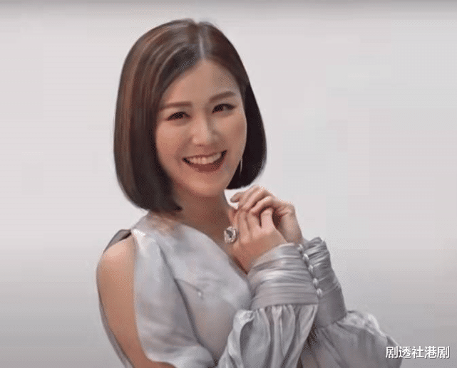 TVB|搞新意！TVB颁奖礼效仿金像奖，各奖项5强候选人齐聚电视城拍场刊