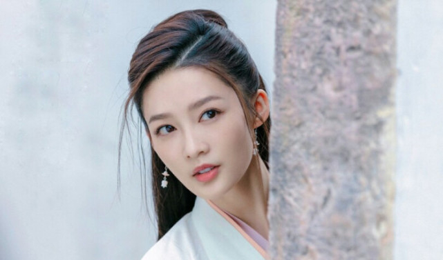 汪峰|遗憾变惊喜？《庆余年2》女主换人，她比李沁更适合出演鸡腿姑娘