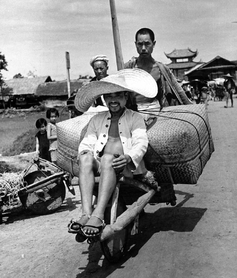 回味记忆中的西部 成都记忆:1941年龙泉驿的街景