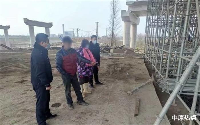 中原热点 高速工地偷钢管 夫妻双双进班房