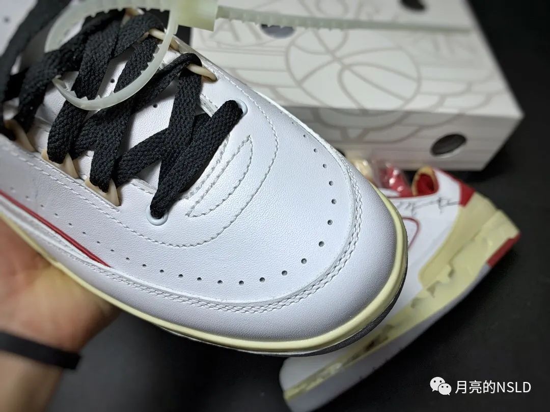 难舍离断 还没发售的jordan亲签OW AJ2细节大公开 蜥蜴皮料能用上不？实拍3%理念下的奢华球鞋