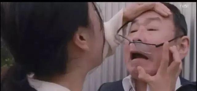 黄晓明|这个叫安藤樱的女演员，戳破了日本老年人的性尴尬