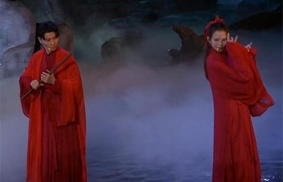 李承铉|夫妻搭档绝美舞台，张晋蔡少芬演绎侠客情侣，戚薇李承铉又欲又撩