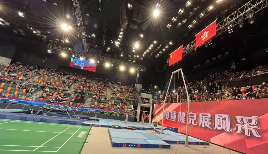 郭晶晶|郭晶晶晒4大冠军合影，发文撒狗粮！张怡宁看起来很疲惫，许昕马龙肩并肩