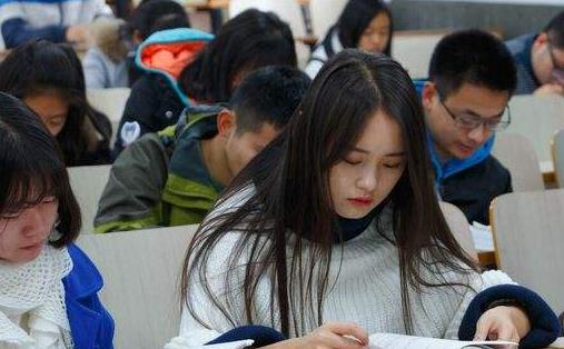 大学|学生考上985、211有多难？资深教师道出真相，刺痛底层家长