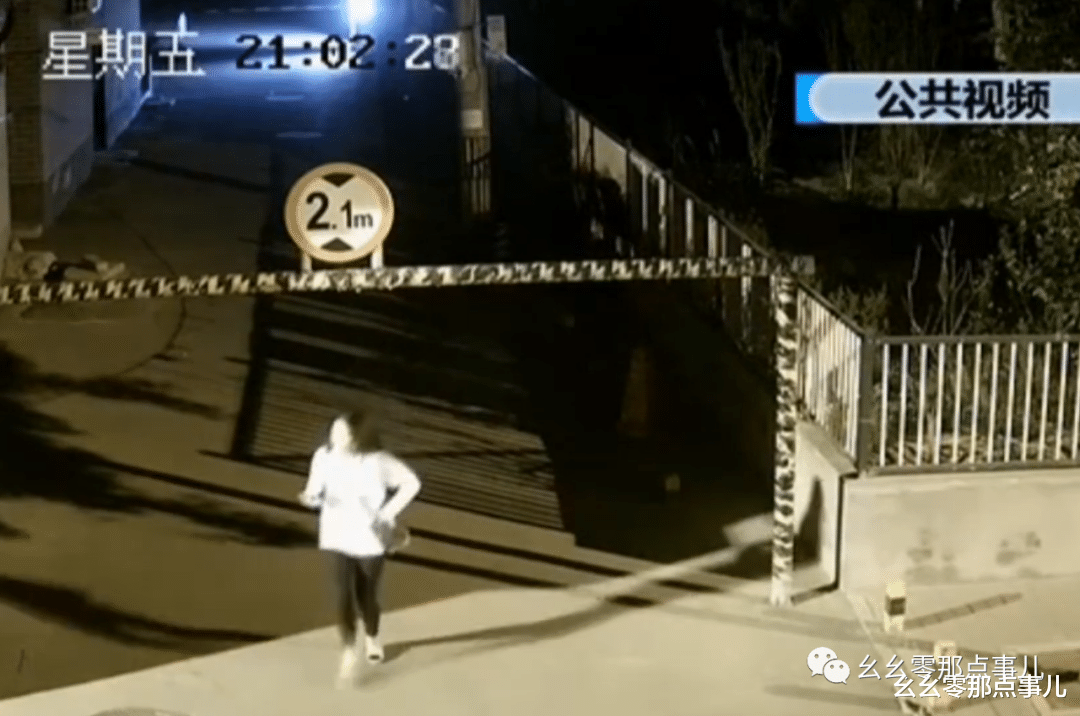 面包车 出租车上遗失行李，北京的哥为何玩失联？双方对簿公堂，监控曝光