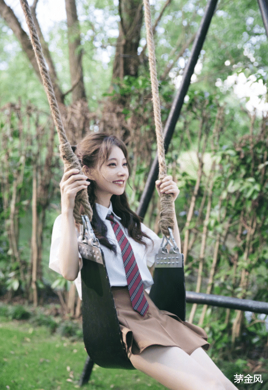 冯提莫|冯提莫七夕大秀舞蹈，与小仙若合体挑战宅舞，风格大变获粉丝称赞