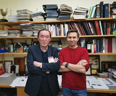 卫星|“将来是他们来学习！”海归科学家钻研“酶”30年，终成业界翘楚