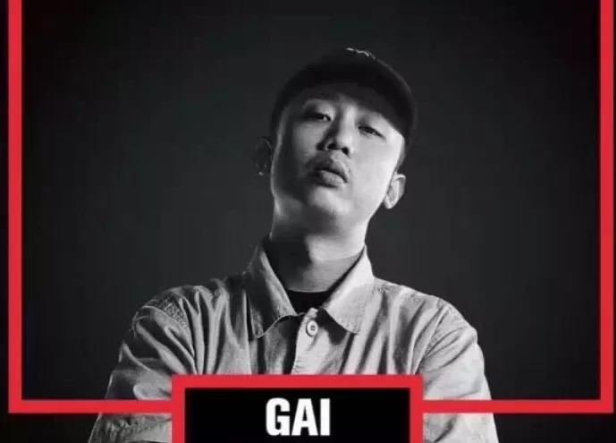 汪峰|被汪峰狠批，穷困潦倒险寻短见，5年后逆袭，汪峰主动邀请他合作