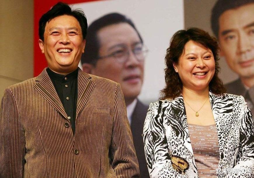 唐国强|唐国强女儿莉莉：母亲去世内心有痛，继母和父亲让她在悲痛中坚强