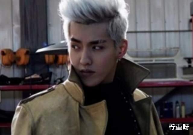 吴亦凡|要翻车？都美竹晒与吴亦凡方聊天记录，索要800万封口费彻底谈崩