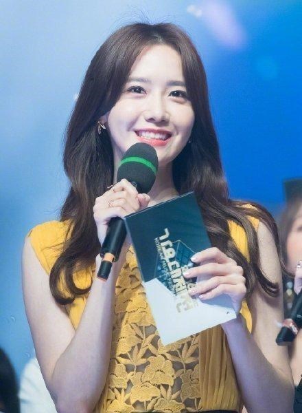 mbc|允儿连续7年担任歌谣大作战MC，二代的颜值担当，气场拿捏得很死