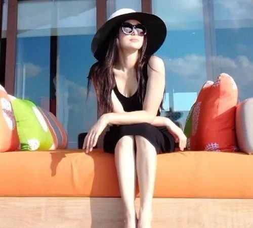 小贝|秦岚：为2个男人付出了一切，黄晓明让她赔得最惨