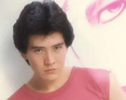 费翔|春晚第一美男，首次登台被封杀14年，年过60依旧未婚，却被几亿观众怀念至今