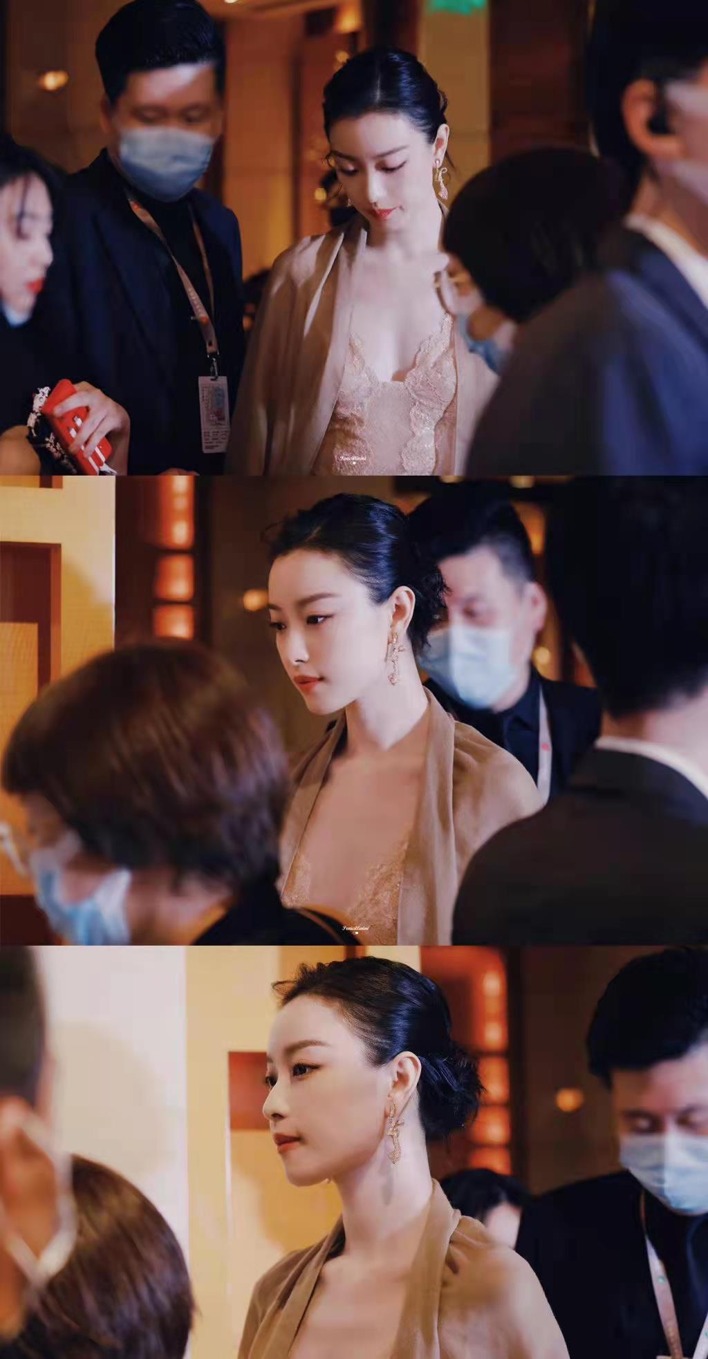 迪丽热巴|倪妮——人群中白成一道光！