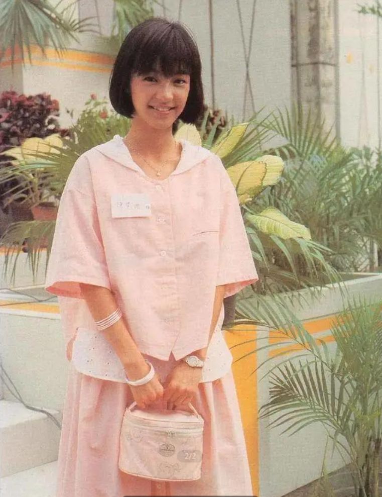 陈慧娴|陈慧娴：赢过梅艳芳的“香港公主”，3段恋情皆失败，56岁还未婚