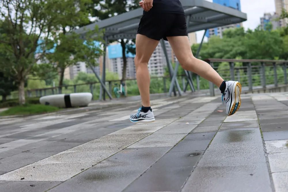 跑鞋|可能是我穿过最舒服的碳板跑鞋!