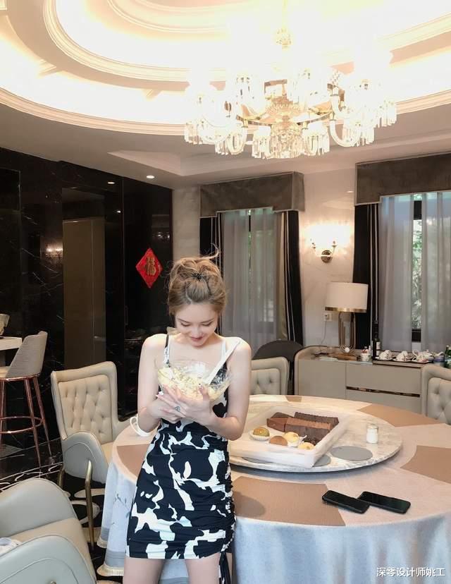 深零设计师姚工|周扬青独居北京独栋豪宅，室内装修似宫殿，每一处都是高档配置