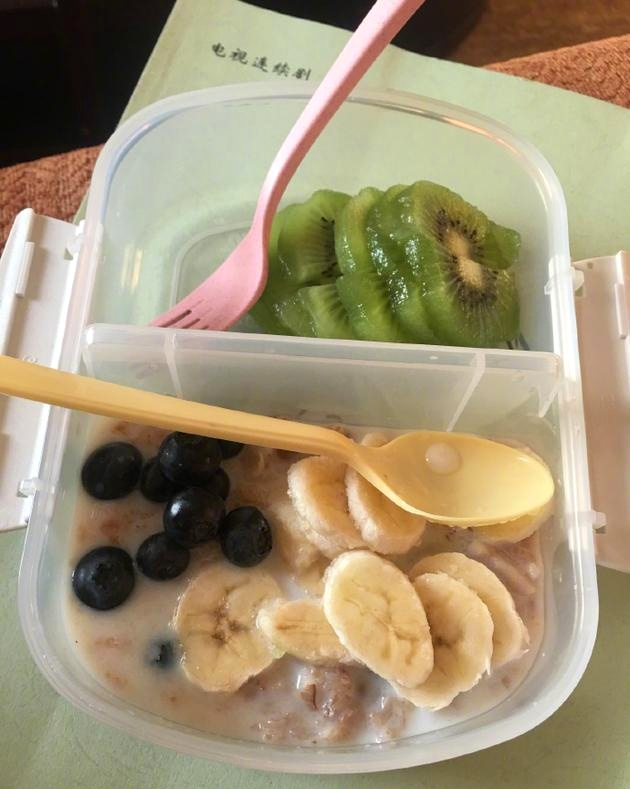 梁朝伟|43岁刘涛饰演“小姑娘”，晒的日常饮食美味又健康，获网友们点赞