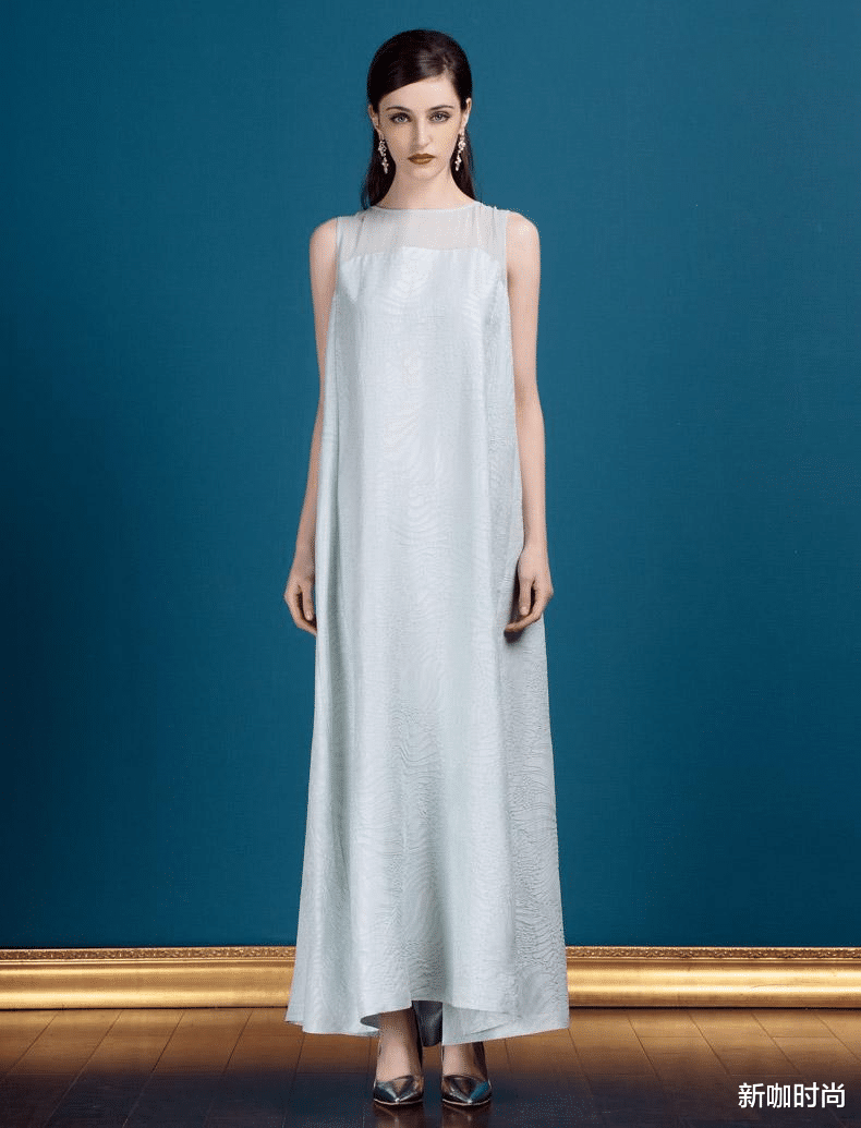 裙装|金铭大胆又会玩，身形发福也敢穿宽松裙装，“冲天”发型潮到飞起