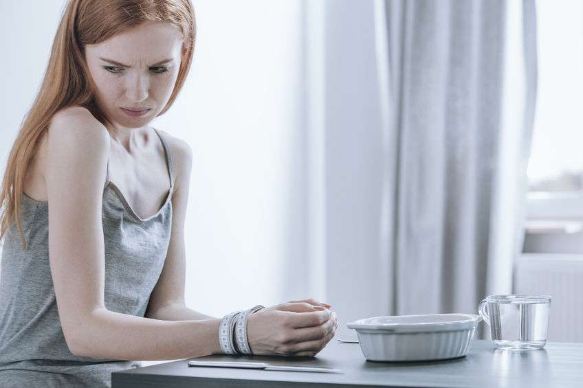 胃癌|胃癌与良性胃病有哪些不同?牢记4点帮你区分,年轻人也别忽视