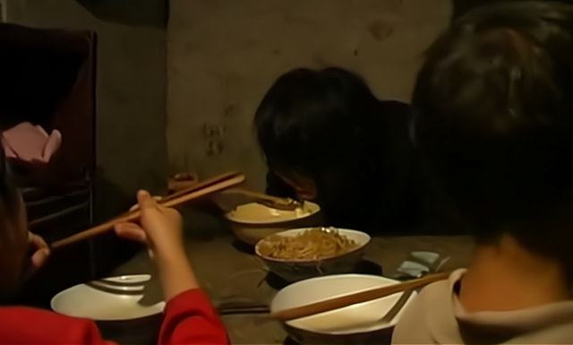 范旺旺|艾滋病有多可怕？一家五口4人患病，画面让人心酸不已