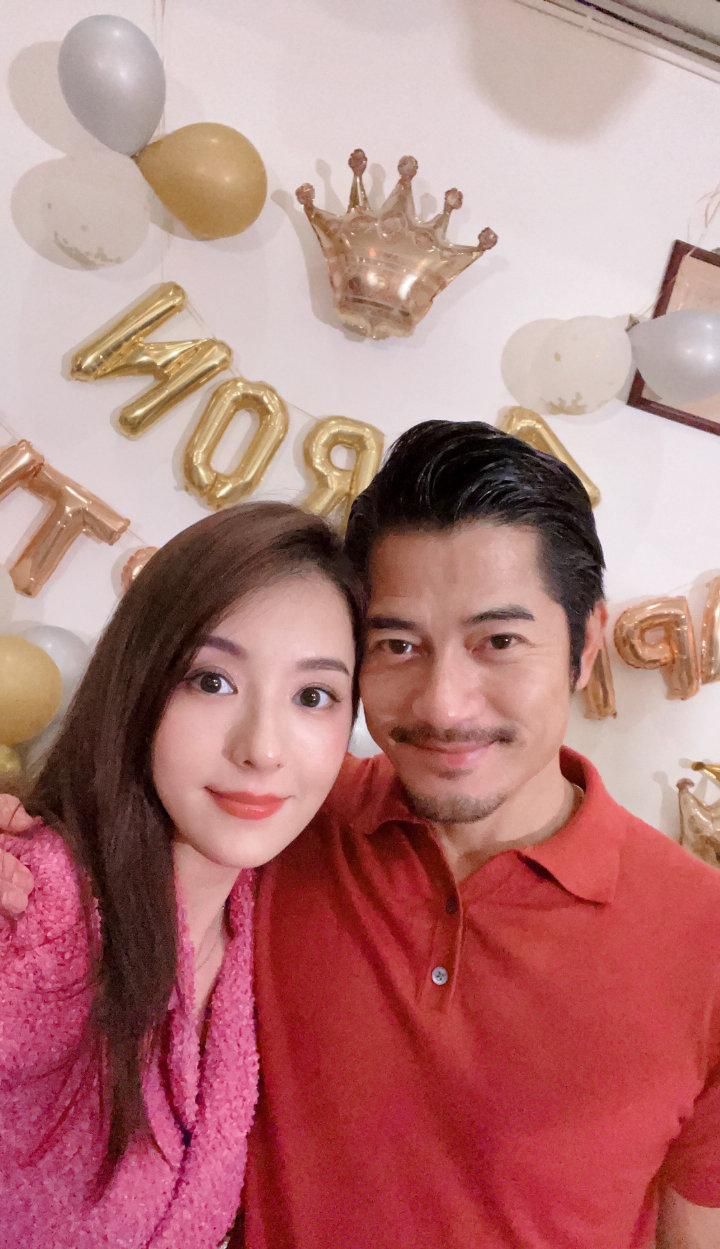 方媛|方媛高调晒照为郭富城庆生，打扮精致少女感足，一家人颜值好养眼