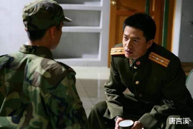 军人|油头粉面就不要演军人了！这5位演员让你知道，什么才是英姿飒爽