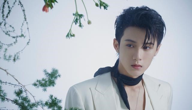 檀健次|今天空降？《烽火流金》会火过《山河令》？檀健次向顶流靠近