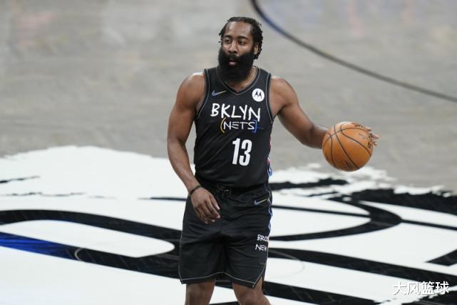 篮网队|我还能飞！轰下18+14一人撑起球队内线，实力证明，篮网没选错人