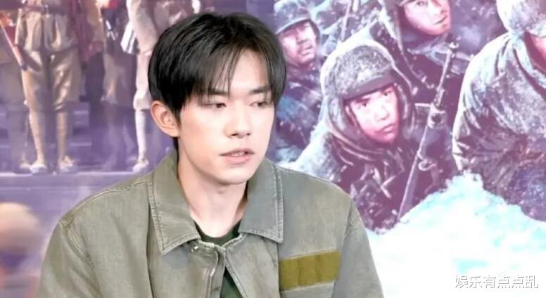 杜新枝|易烊千玺打电话给吴京: 我是你弟弟伍万里啊, 吴京回应让大家爆笑