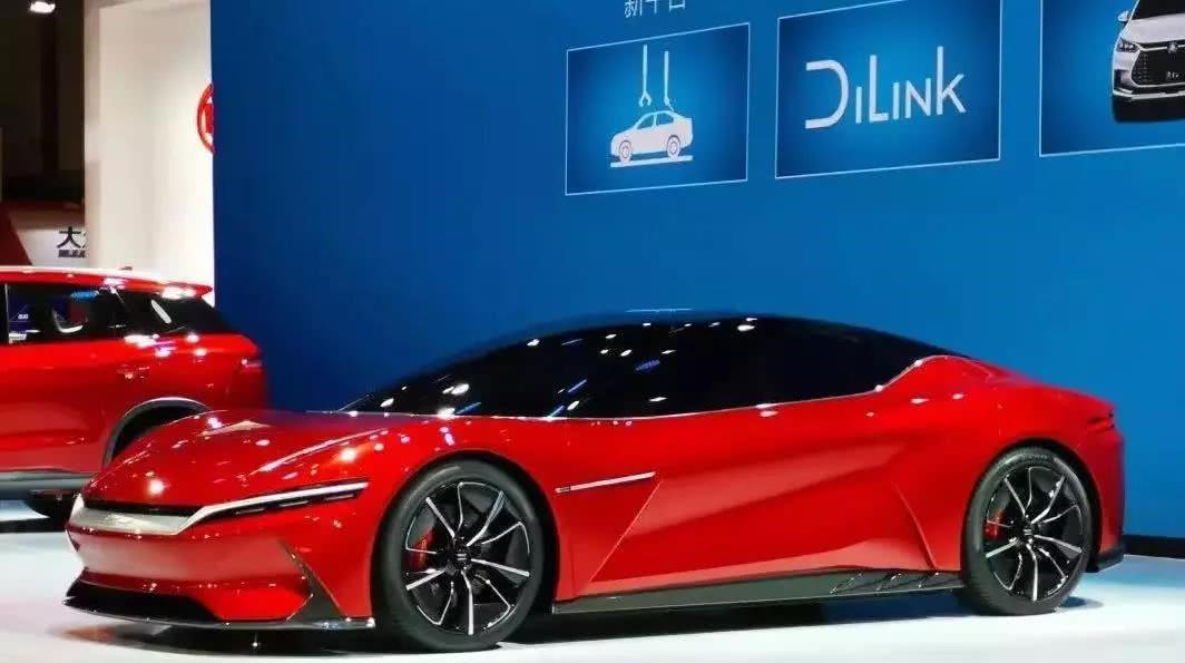 小超侃事|比亚迪市值超8855亿元,为什么消费者选择了比亚迪,王传福有骨气