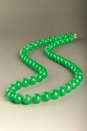 翡翠|八万买的翡翠项链竟然会掉色？还有更惨的花了几万块买了根线！